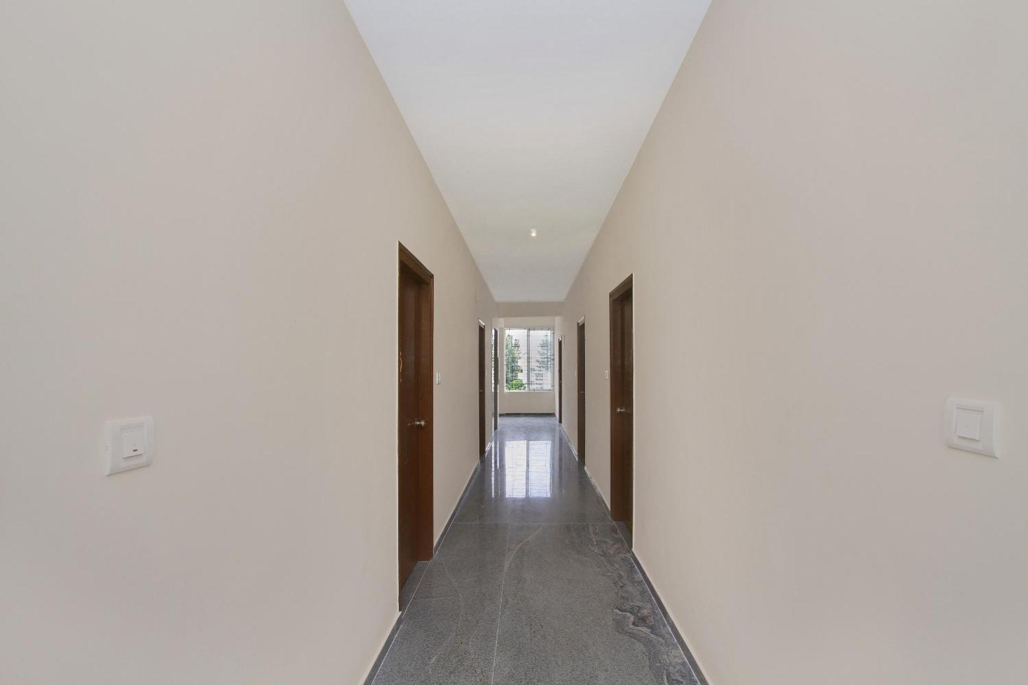 OYO 9419 Manu Residency Bangalore Exterior foto